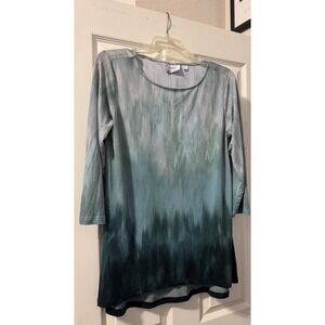 Linea top in size small. Blue/seafoam colors with 3 quarter length sleeves. NWOT
